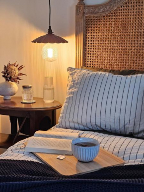 Country Style in the City - Close to Airport, Sydney